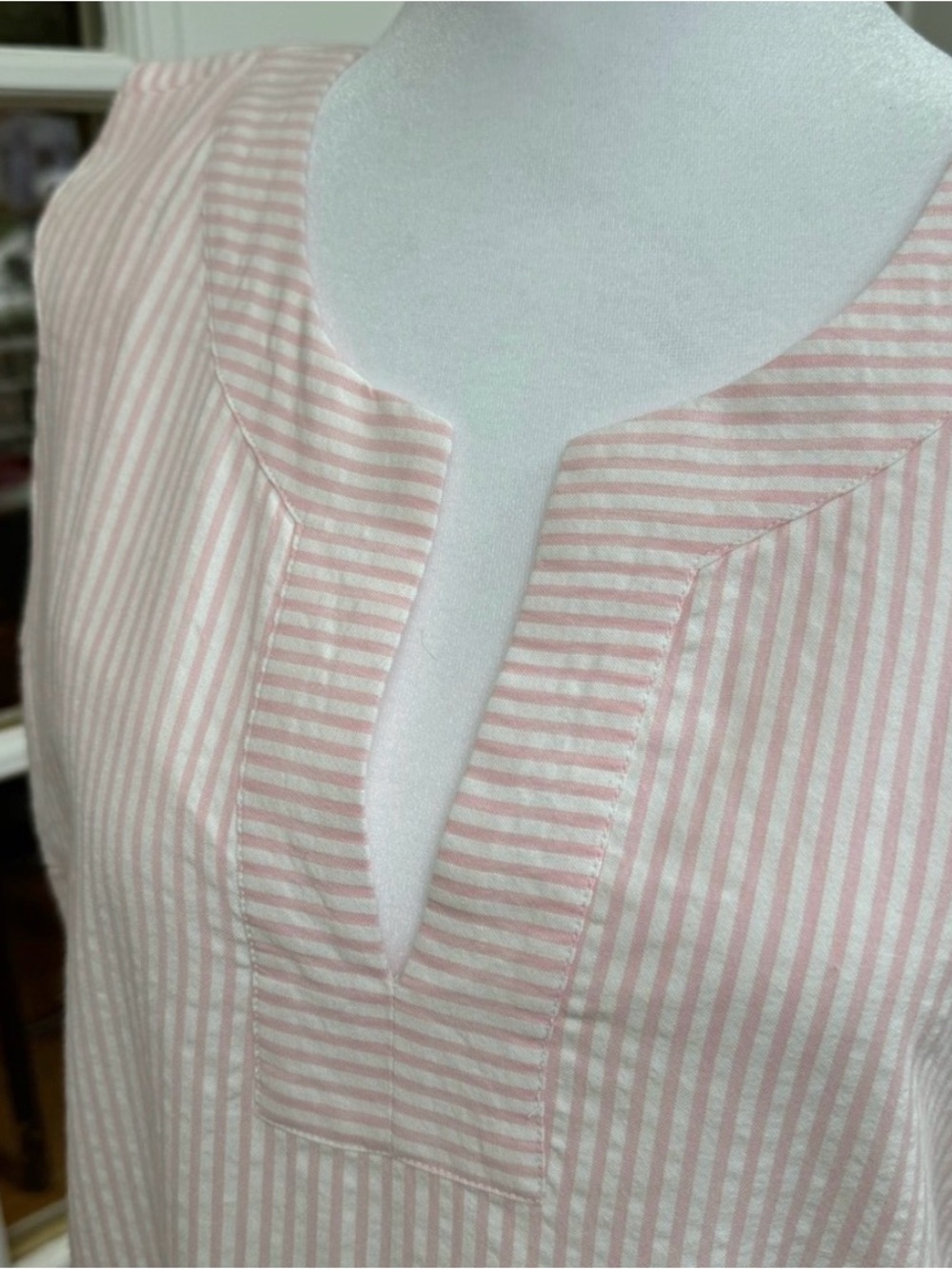 NWT Vineyard Vines Pink and White Seersucker dress - Picture 7 of 12